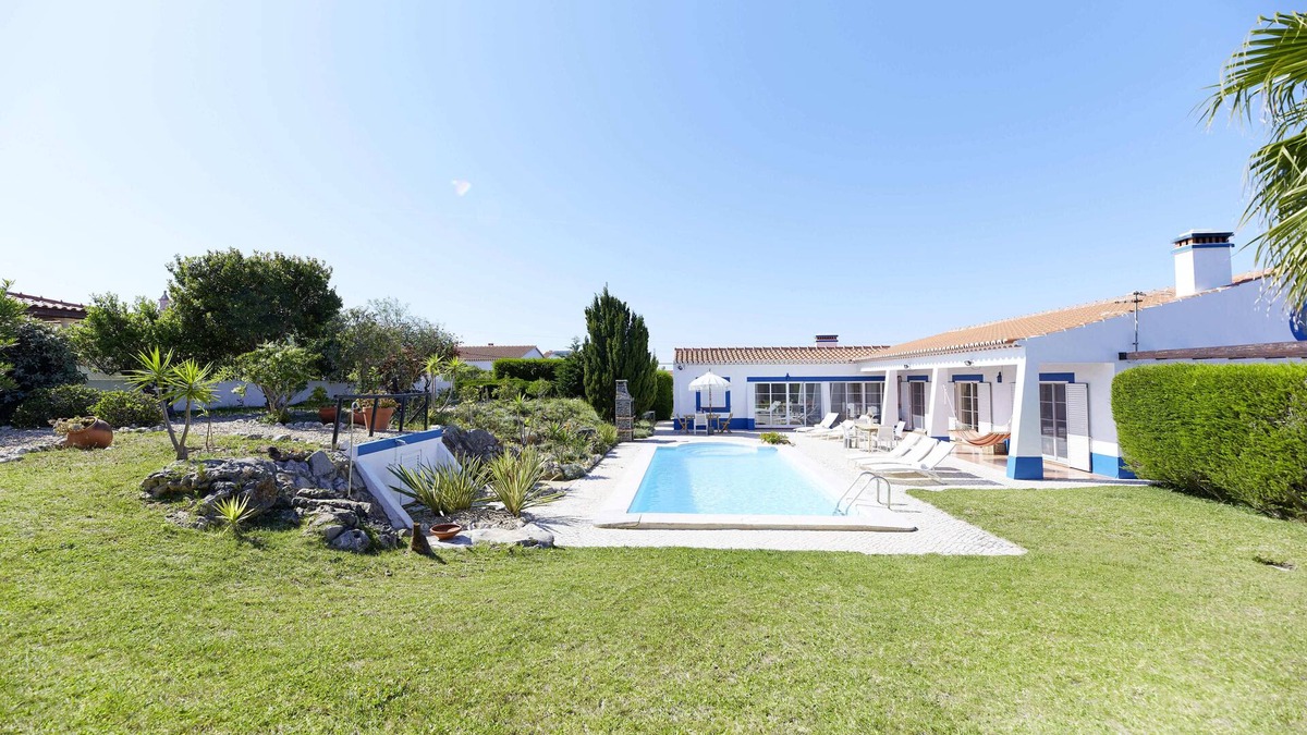 Aljezur Villa | Spectacular villa, close to beautiful beaches, salt water pool