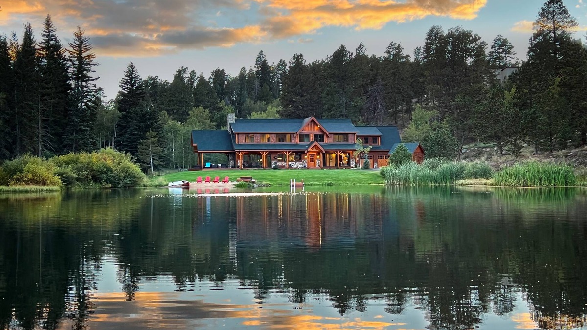 Green Valley House | Spectacular Waterfront Home in the Mountains. Welcome to Green Valley Lodge!