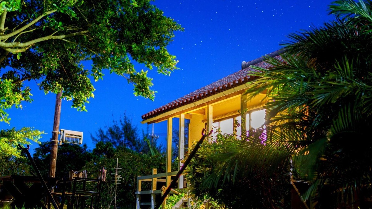 Taketomi-jima Taketomi-cho House | Spend a luxurious time in the living room where yo/Ishigaki Okinawa