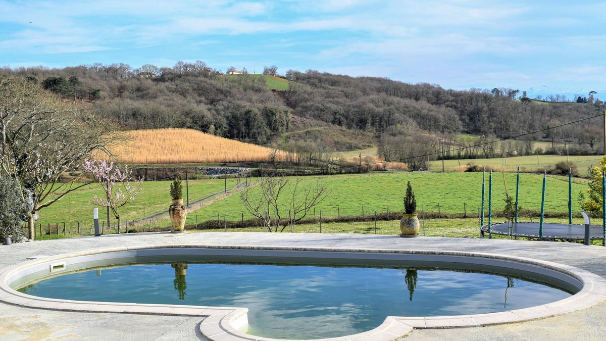 Balansun House | Spend a relaxing and romantic holiday in this charming house.