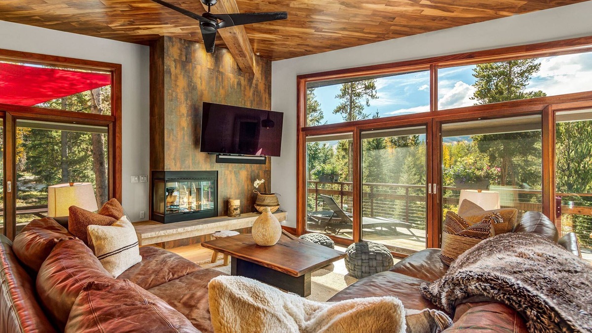 Weisshorn House | Spend Summer in Breckenridge! Home close to Main Street with Wooded Views