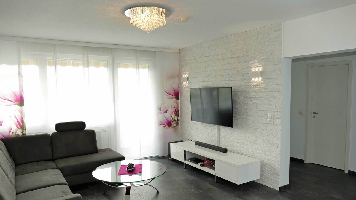 Pfingstweide Apartment | Spend the night in a high-quality ambience