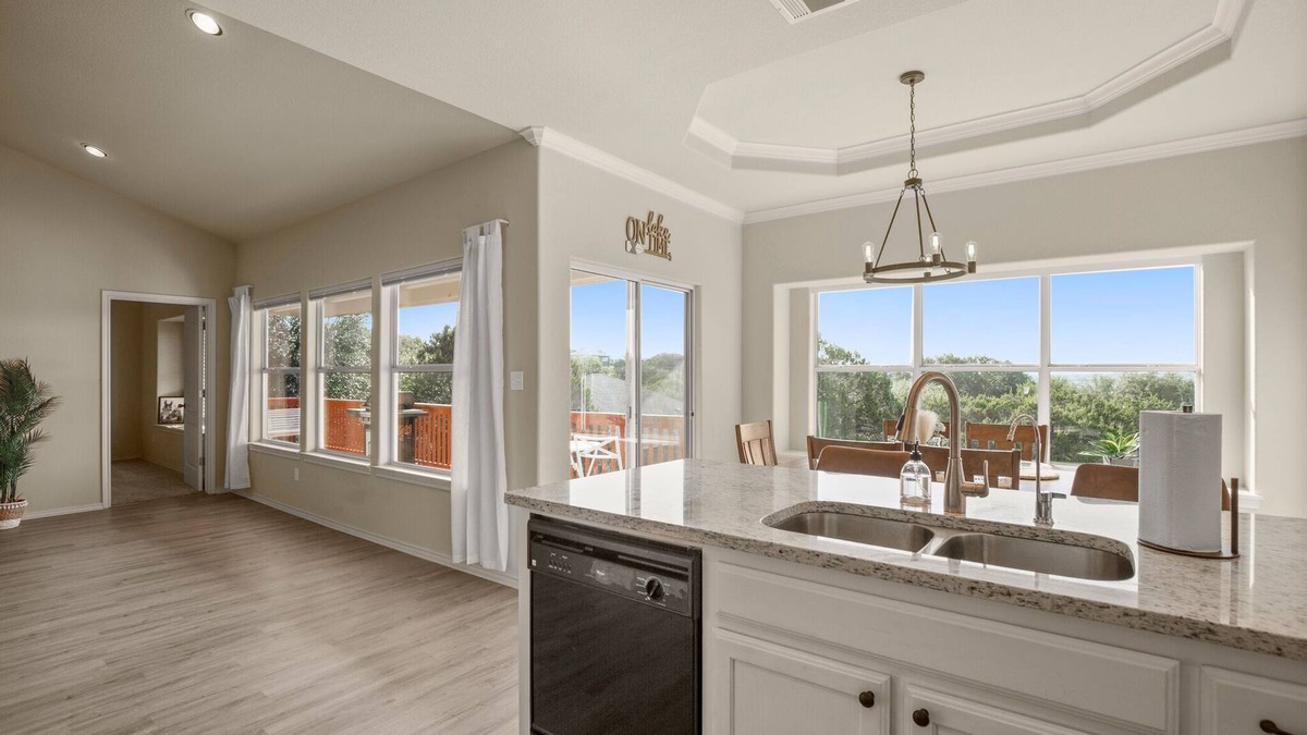Waterford On Lake Travis House | Spend the Holidays at the Lake! SPECIALS! Free Golf Cart! Lake Travis Access!