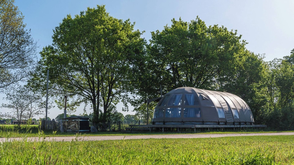 Zuna Cabin | Spend the night in this special Dome with private bathroom and hot tub
