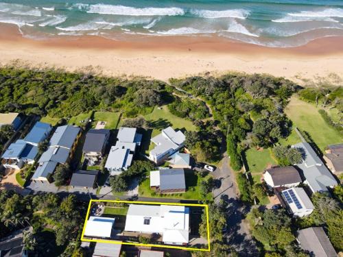 Culburra Beach House | Spinnaker I Family Getaway I 2mins Walk to Beach