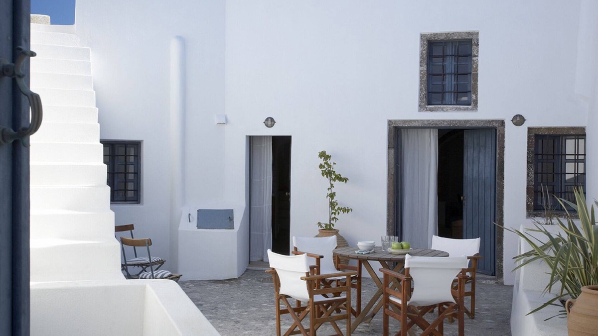 Pyrgos House | Spiti Stelios Restored Traditional House with Breathtaking Sunset Views