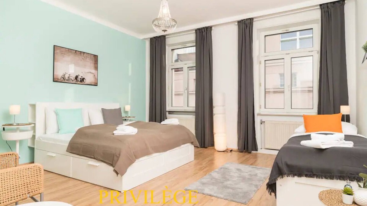 Oberdobling Apartment | Spittelau, bright, selfcheckin24h,