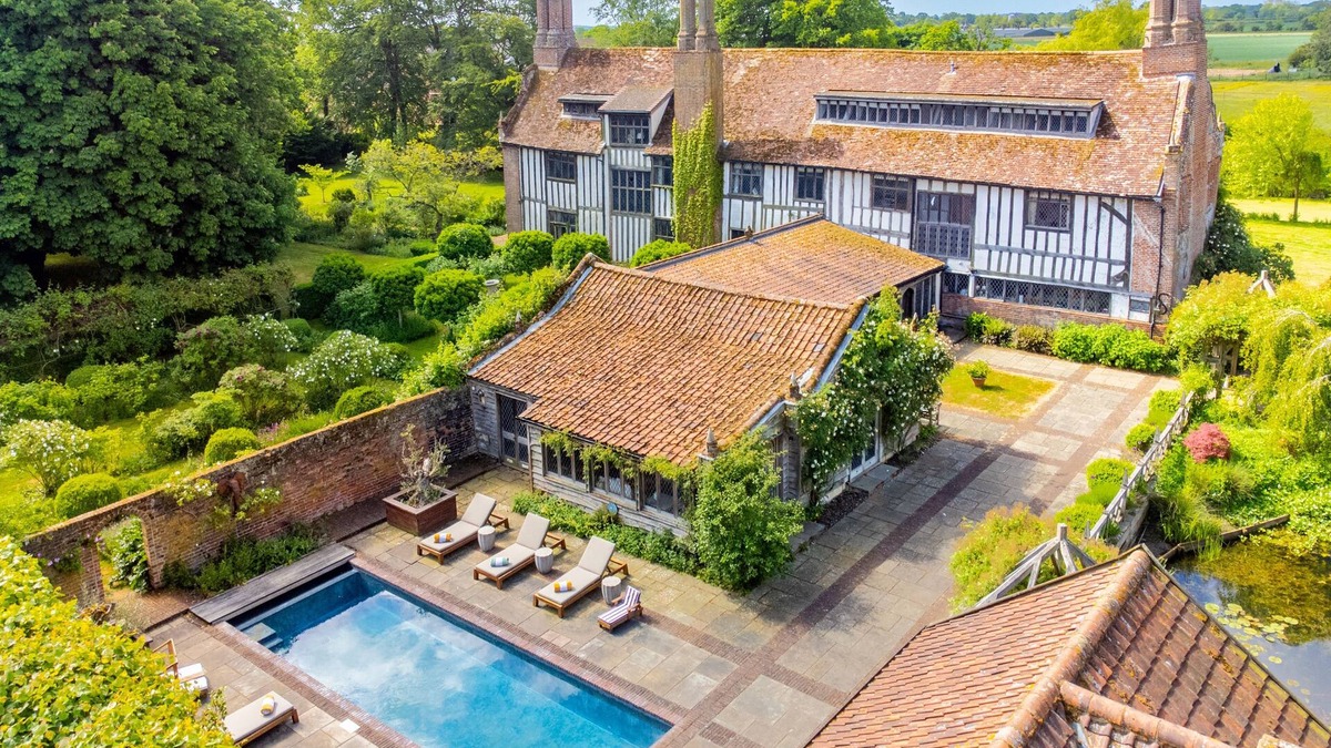 Eye House | Splendid 1,000 year old Medieval manor house - Flemings Hall