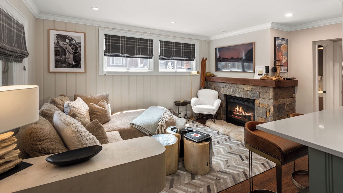 Aspen Condo | Splendid 2br Core Aspen - walking distance to all!