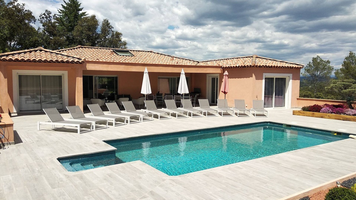 Flassans-sur-Issole House | SPLENDID 360m² NEW VILLA WITH HEATED SWIMMING POOL