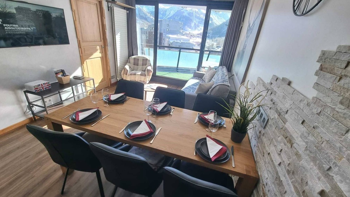 Val-d'Isere Apartment | Splendid apartment at the foot of the slopes/2 separate bedrooms/ideal for a 4p family