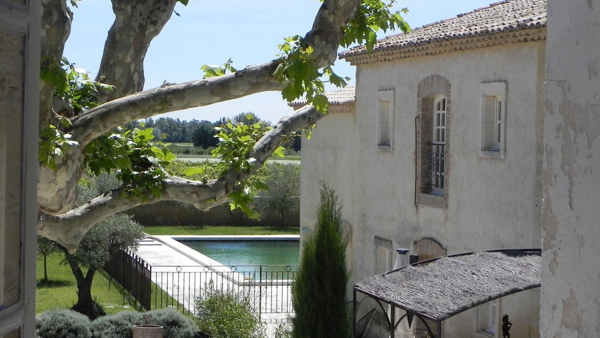 Tulette Apartment | Splendid apartment in centuries old Provence farmhouse