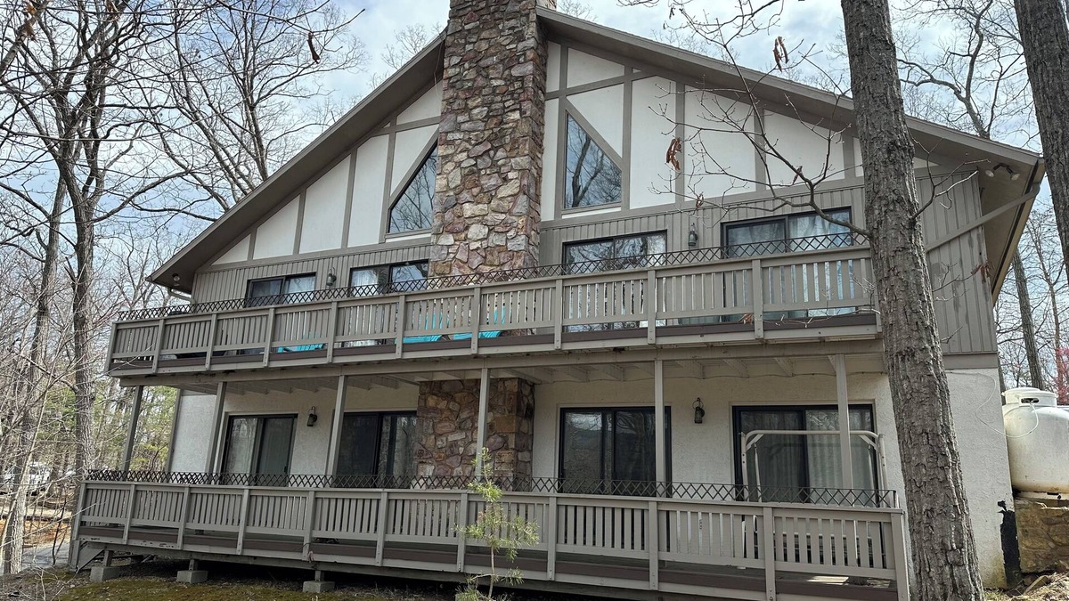 Massanutten Ski Chalet | Splendid European-Style Chalet w/Game Room and Renovated Baths