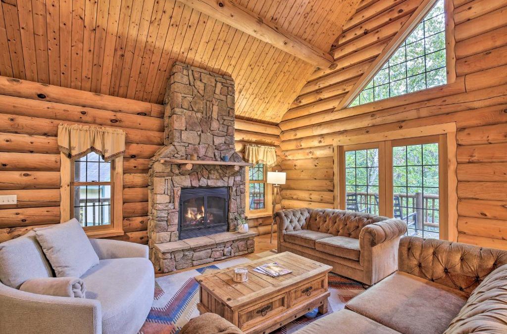 Lake City House | Splendid Family Cabin with Hot Tub and Grill!