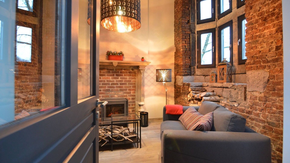 Pepinster House | Splendid Holiday Home in Pepinster with Private Garden, BBQ