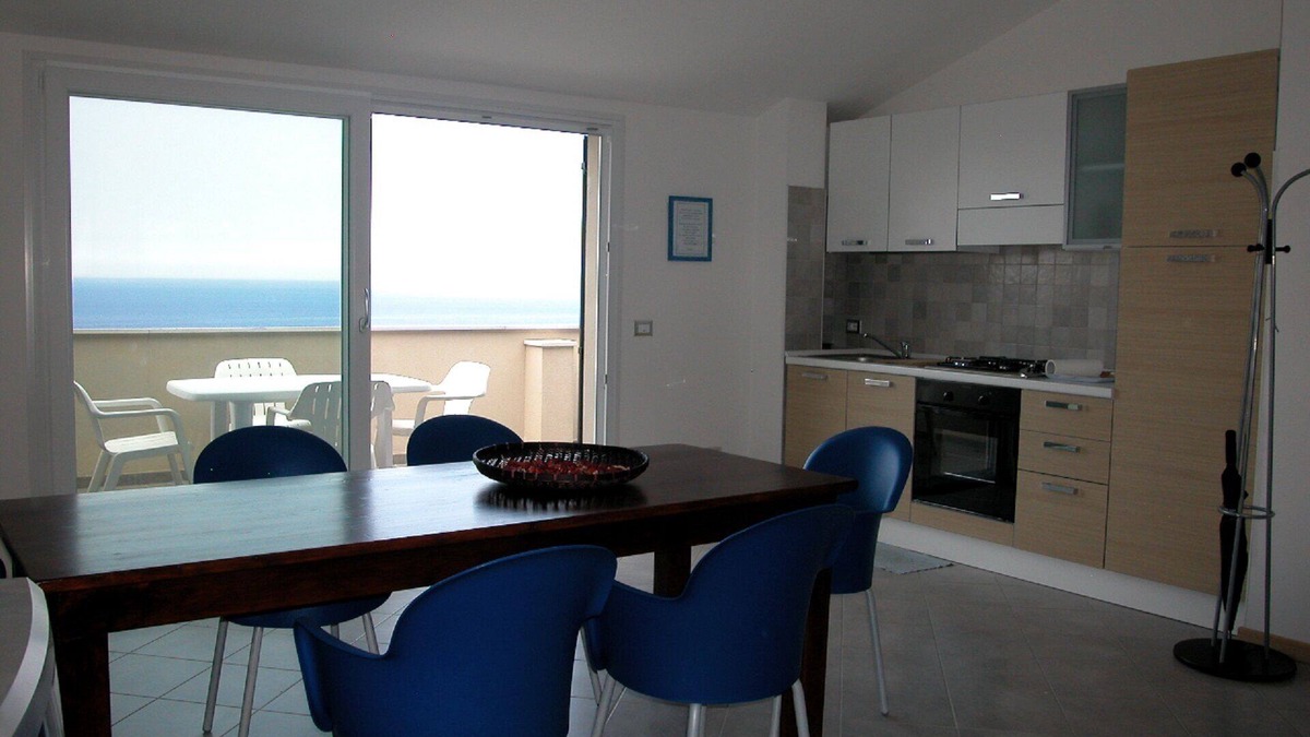 Gabicce Mare Apartment | SPLENDID SEA VIEW 10 minutes walk from the beach -immersed in greenery