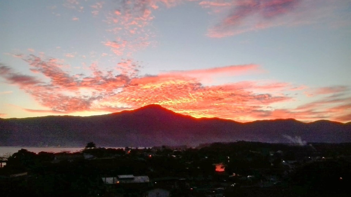 Barra da Lagoa Apartment | Splendid View. Here peace and beautiful sunsets are guaranteed.