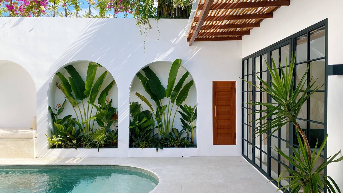 Padonan House | Splendid Villa Eden White Canggu Pool & 2 BD