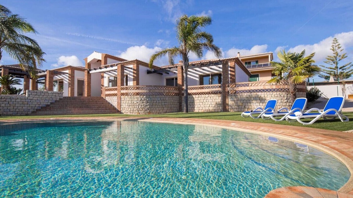 Ameijeira Villa | Splendid Villa with heated Pool and Views near Golf