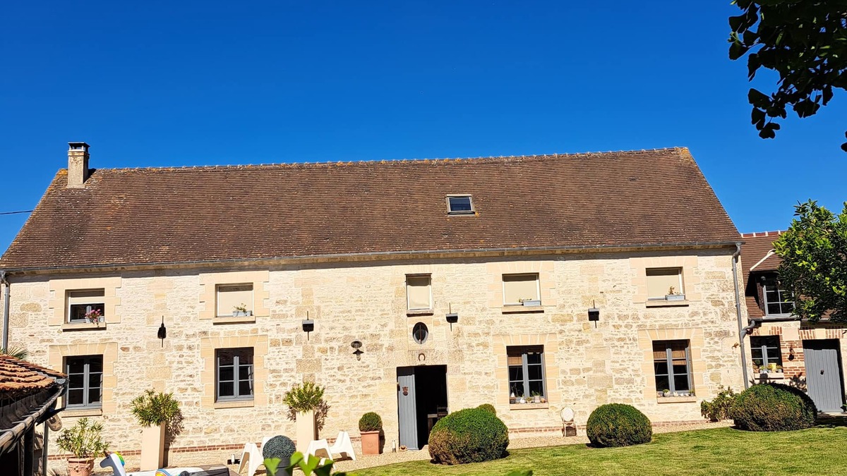 Fay-les-Etangs House | Splendide Maison de Campagne Entièrement Rénovée ,
