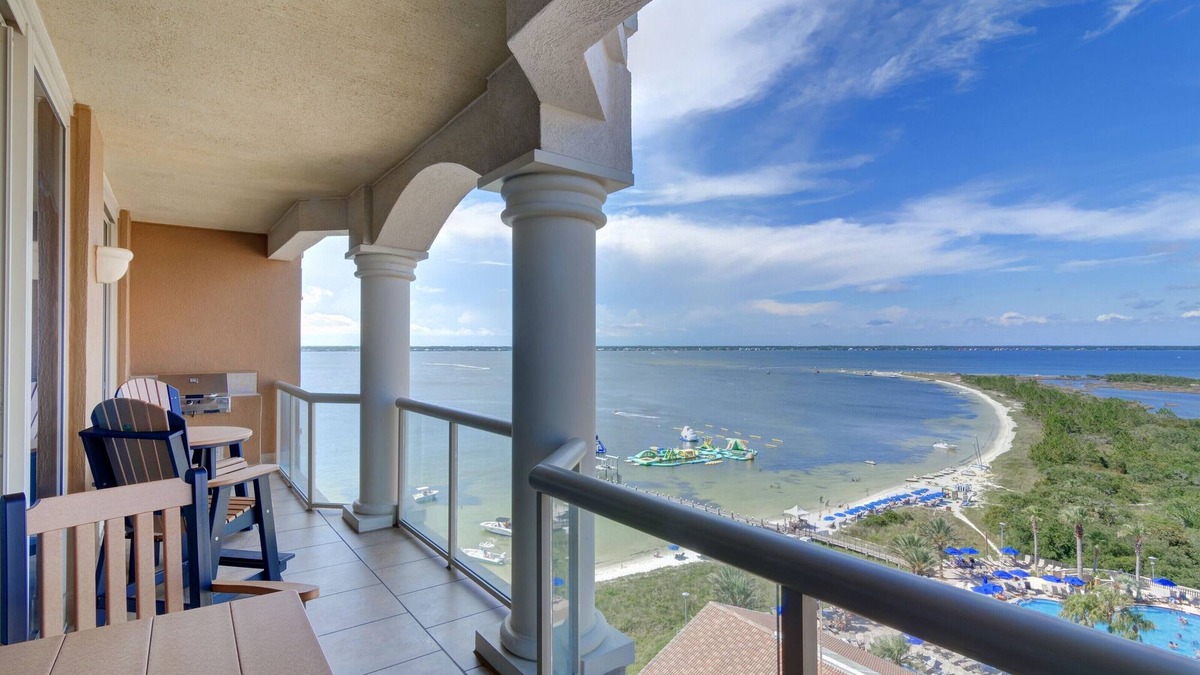 Pensacola Beach Condo | "Spoiled Rotten” 200+ 5 Star Reviews - 75" TV w/PS4 - Beach Chairs - Unit 4-1003