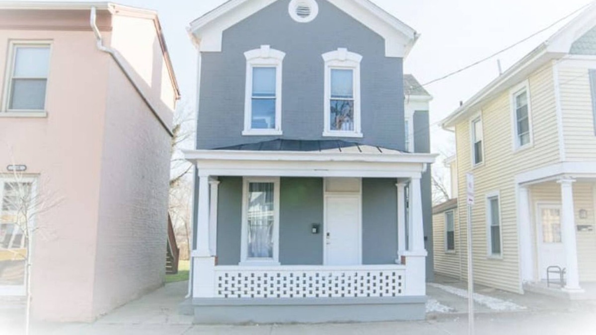 Lindenwald House | SpookyNook Duplex Home- Hamilton, Miami University