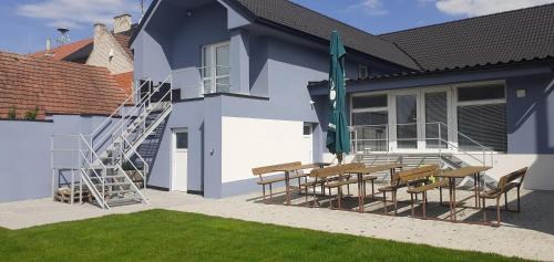 Dolni Nemci House | Sportbar