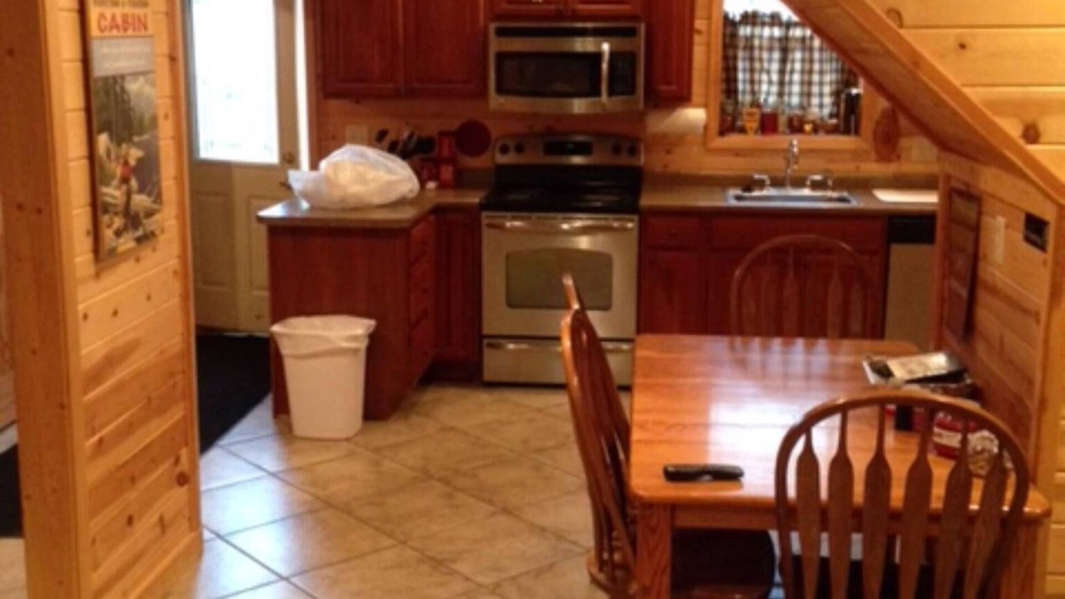 Oacoma Cottage | Sportsman's cabin near the Missouri River