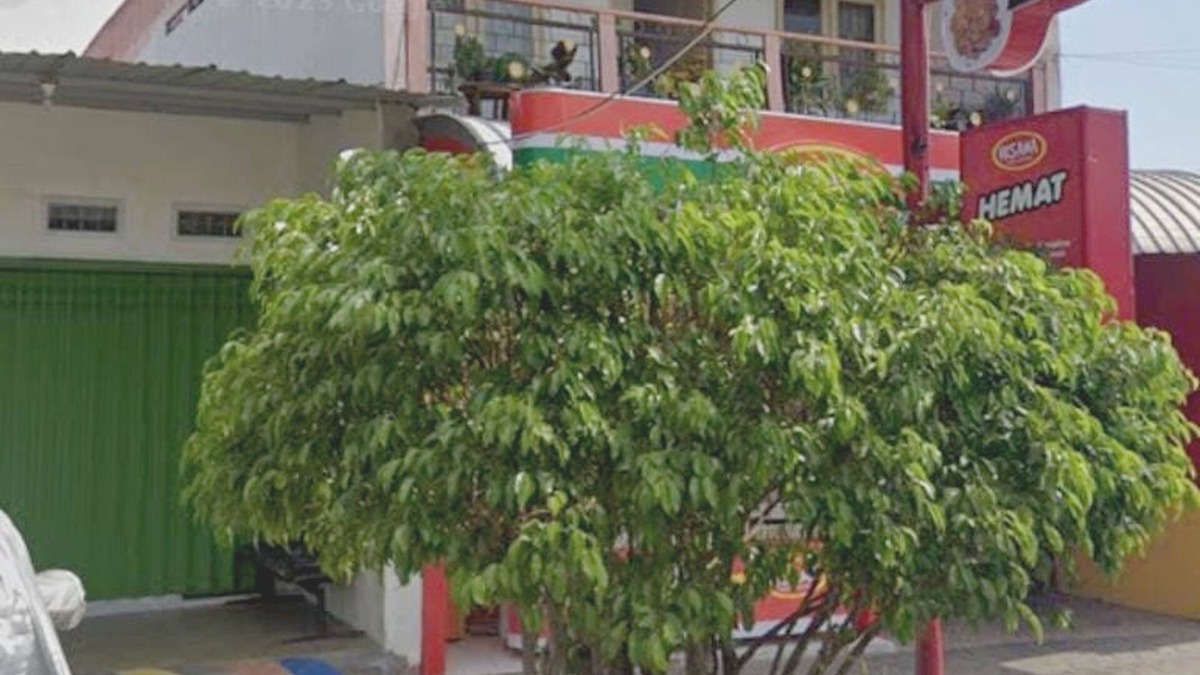 Sedati Hotel | SPOT ON 93042 Lina Homestay Syariah