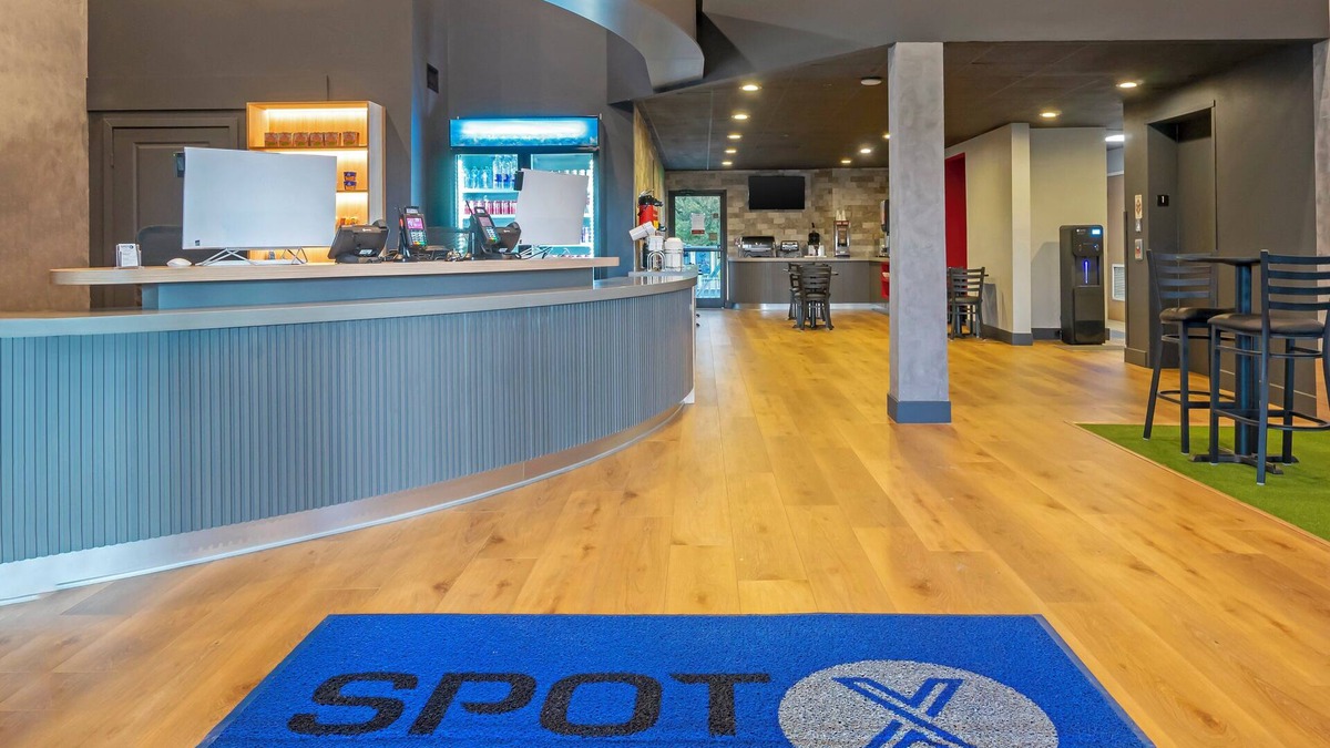 Wesley Chapel Hotel | SPOT X Hotel Tampa - Wesley Chapel by The Red Collection