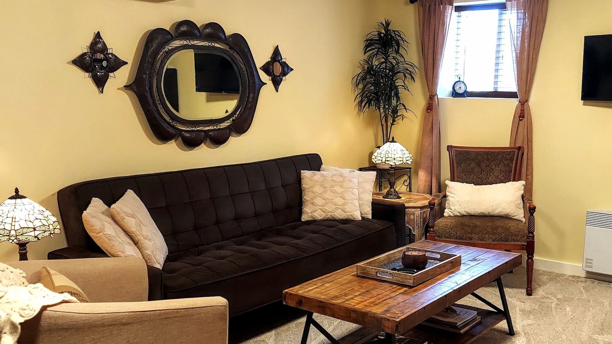 East Central Apartment | Spotless in Spokane