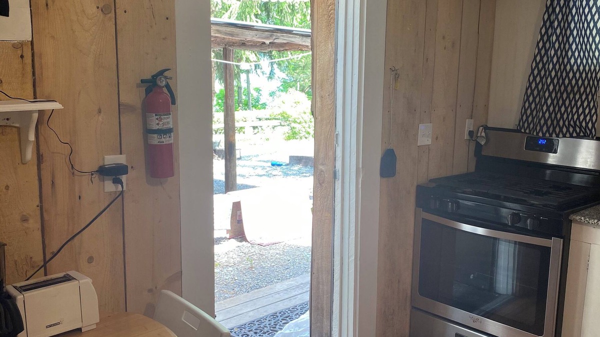 Trumansburg Cabin | Spotted Sandpiper - Cabin #3