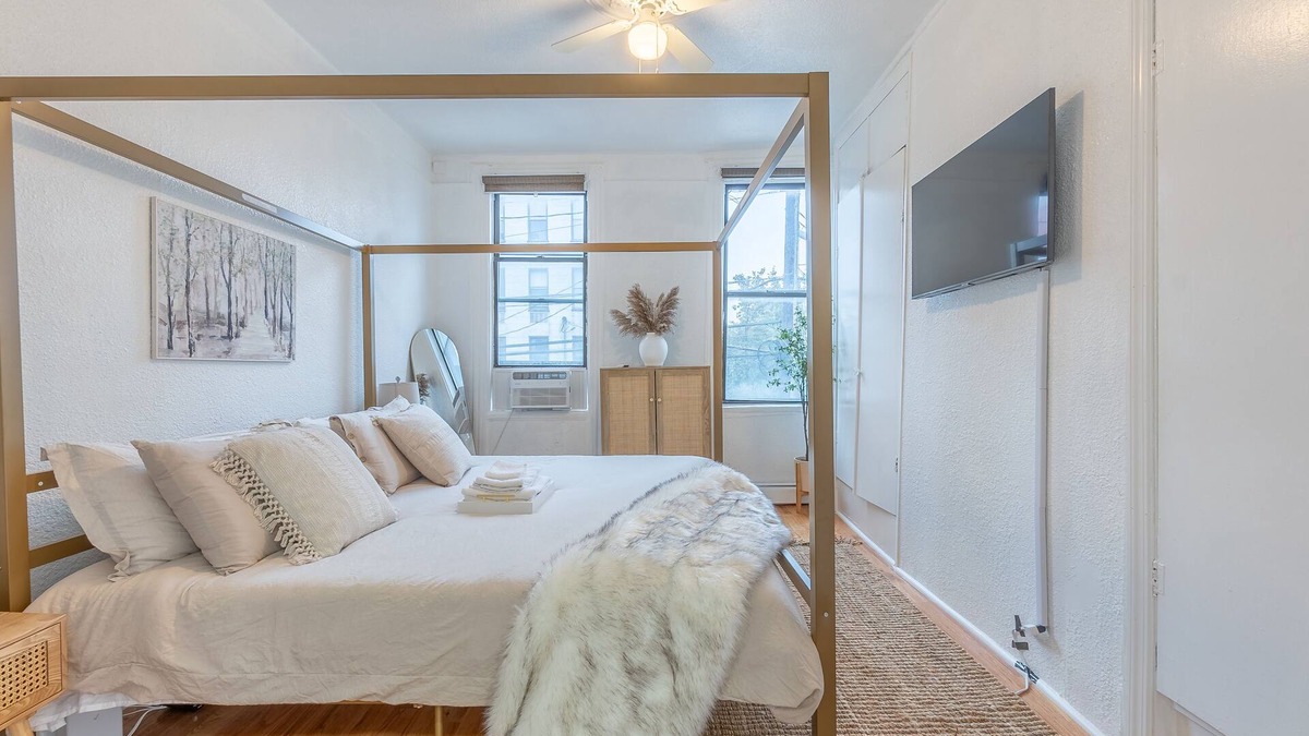 Hoboken Apartment | Spring 25% Discount is here, 1King bed, Near NYC