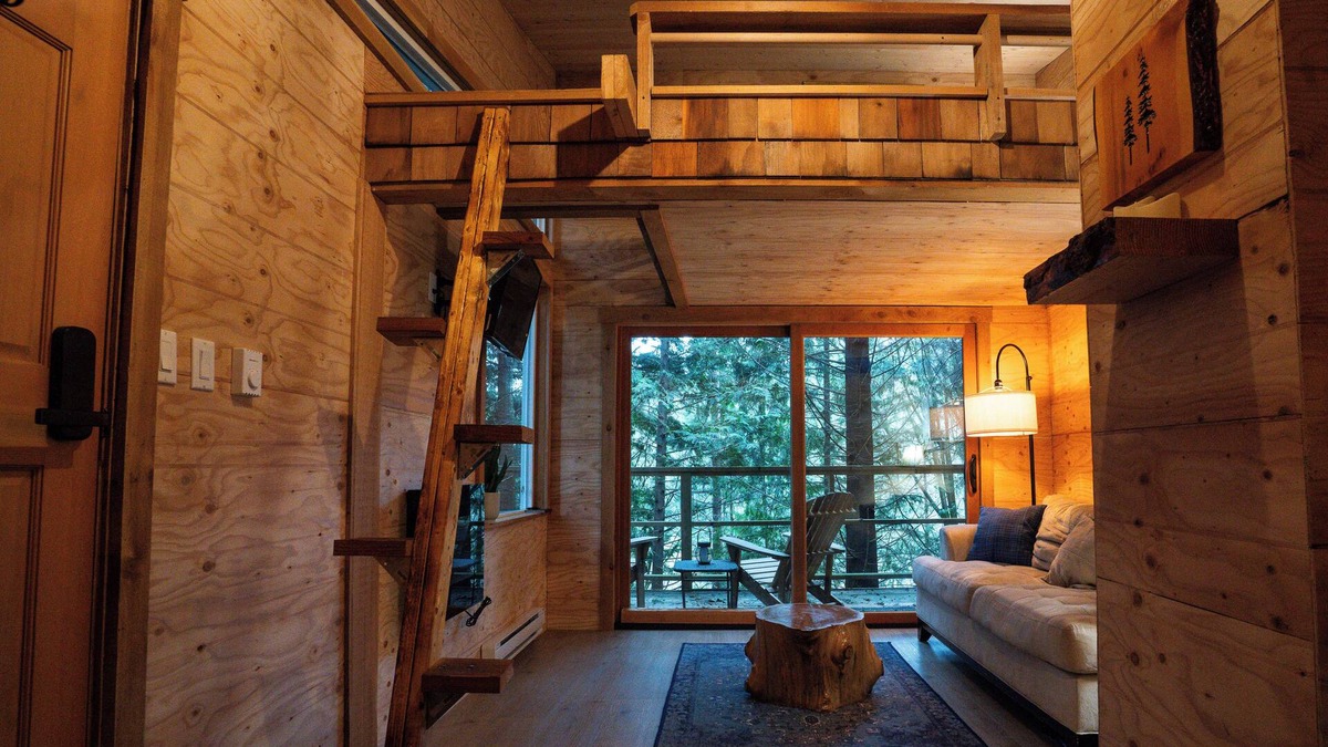 Langdale Cabin | Spring Fling at The Love Shack!