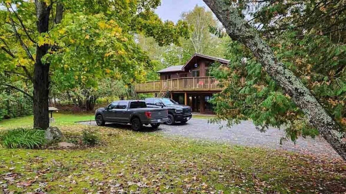 McKellar Cottage | Spring Hill Lodge - Three Bedroom Cottage, Sleeps 8