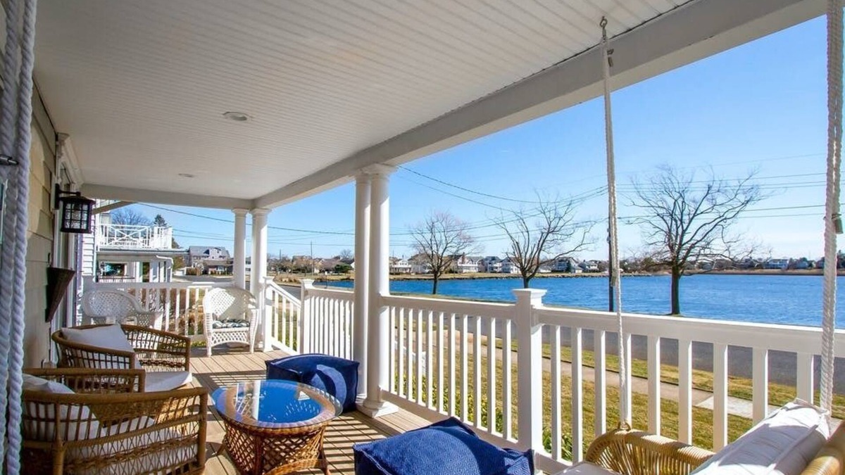 Spring Lake House | Spring Lake Waterfront - 2 Blocks from Beach