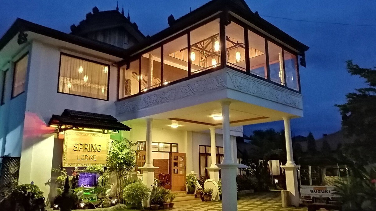 Nyaungshwe Hotel | Spring Lodge Inle