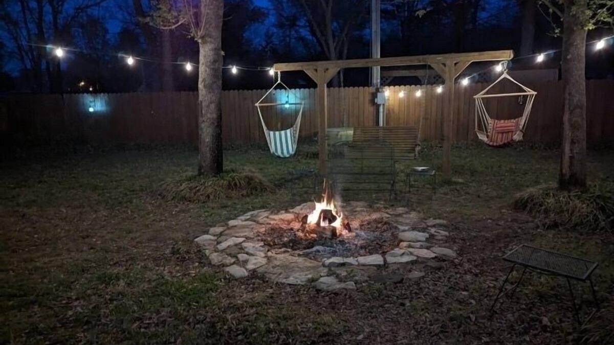 Mammoth Spring Cabin | Spring River Cabin at Saddler Falls with large yard, firepit and swing!