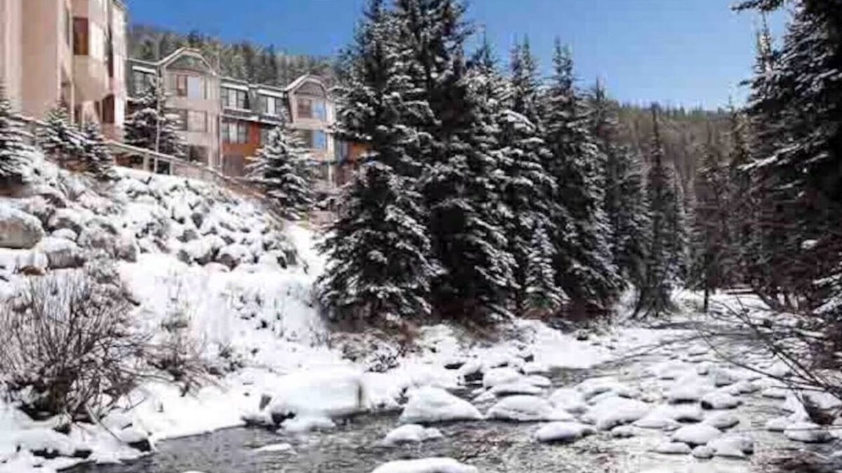 Vail Villa | Spring Ski in Beautiful Vail, CO - Luxury 2 bedroom, 2 1/2 bath Villa - sleeps 8