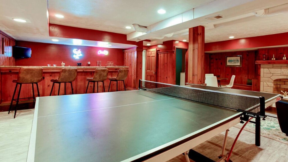 East Cleveland House | Spring Special In The HEART of Cleveland - Limited Time Offer