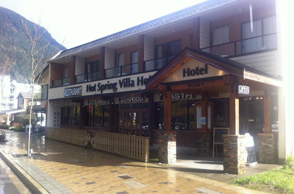 Harrison Hot Springs Hotel | Spring Villa Hotel