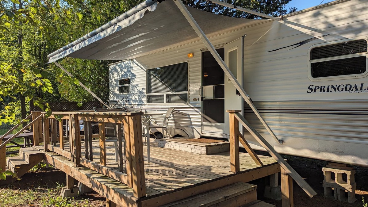 Cloyne House | Springdale Trailer at Bon Echo Family Campground | Rustic Stay w/Beach Accessn