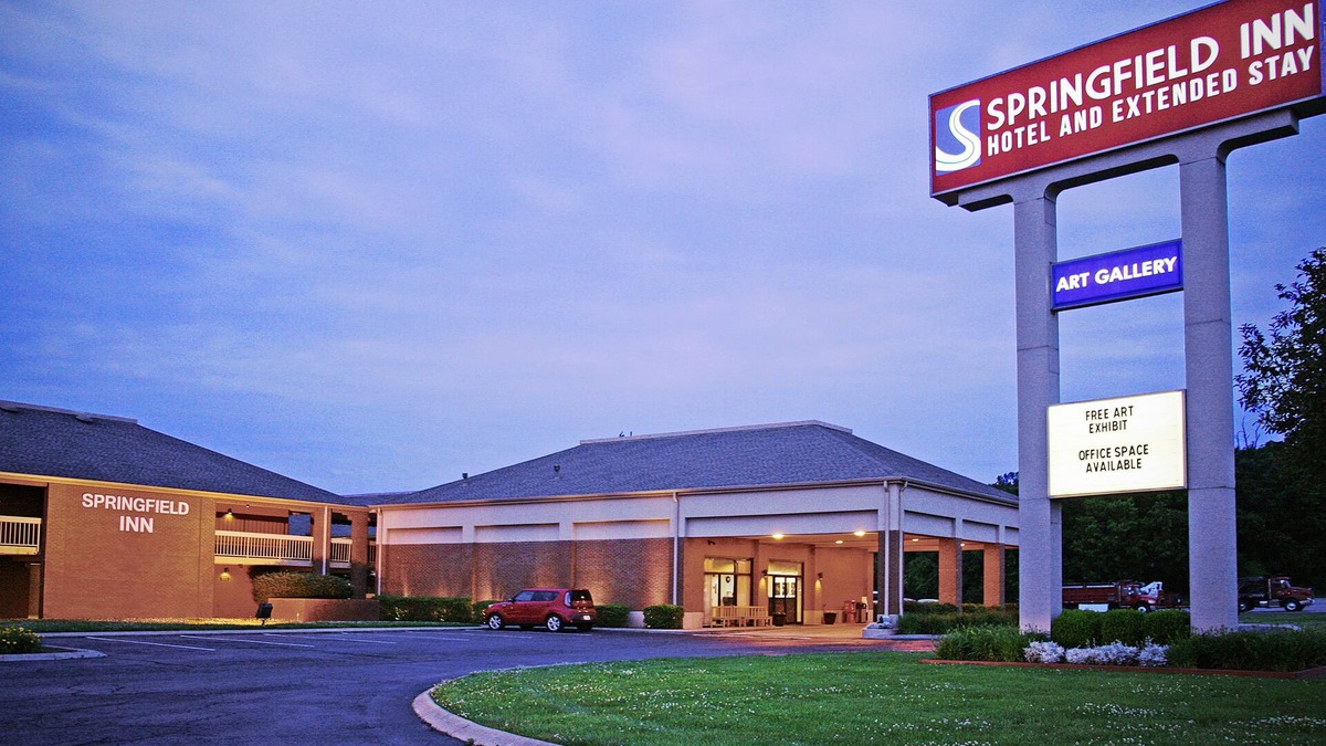 Springfield Hotel | Springfield Inn TN