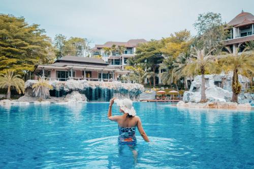 Cha-am Resort | Springfield Village Golf & Spa