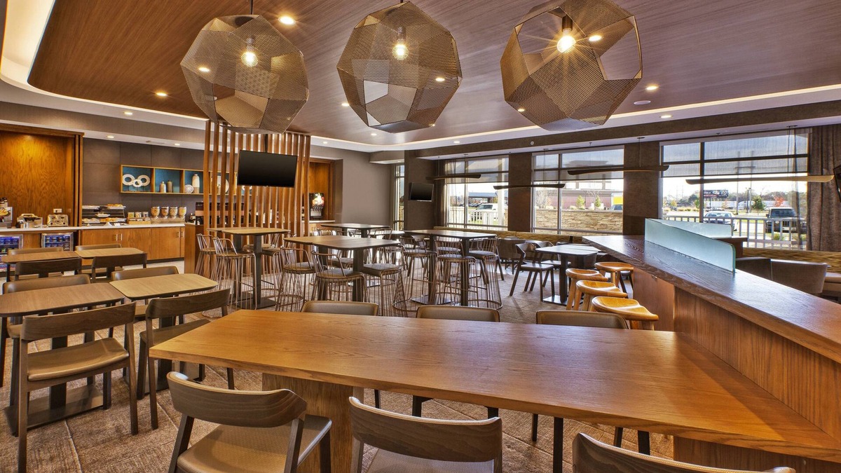 Benton Harbor Hotel | SpringHill Suites by Marriott St. Joseph Benton Harbor