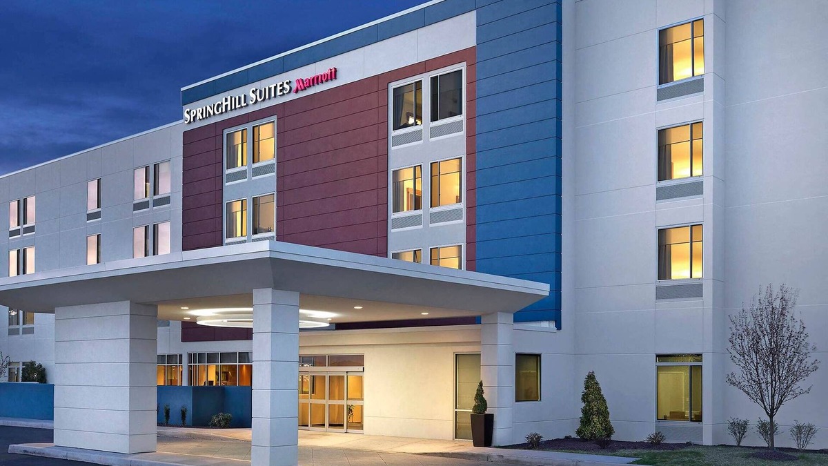 Williamsville Hotel | Springhill Suites Buffalo Airport