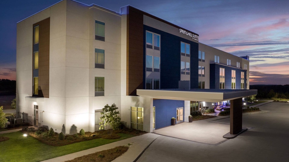 New Castle Hotel | SpringHill Suites by Marriott Birmingham Gardendale