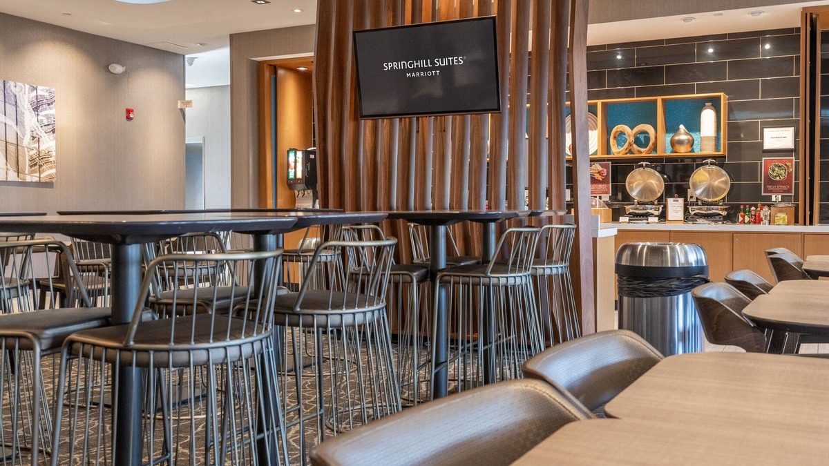 Woodbridge Hotel | SpringHill Suites by Marriott Woodbridge