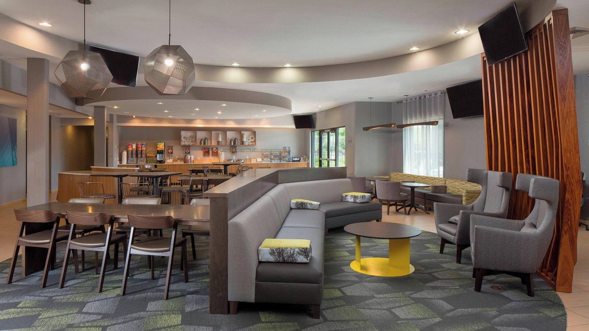 Bridgeton Hotel | SpringHill Suites by Marriott St. Louis Airport/Earth City