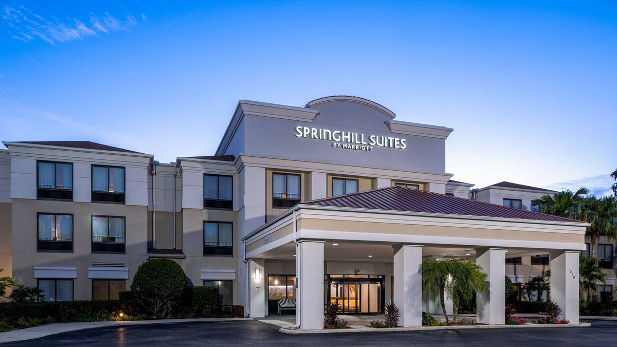 Bayou Oaks Hotel | SpringHill Suites by Marriott Sarasota Bradenton